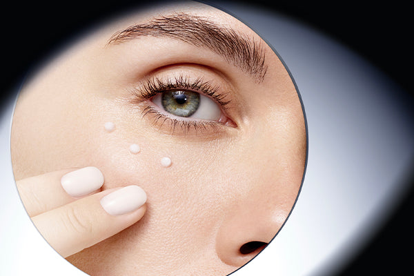  Les crèmes contour des yeux FILORGA vous aident à lutter contre les cernes.