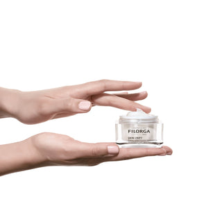 Visuel méthode d'application visage de SKIN UNIFY CREAM