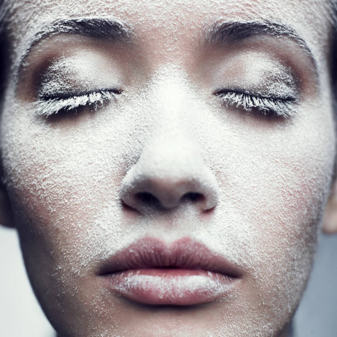 Le soin du visage doit bien hydrater la peau en hiver.